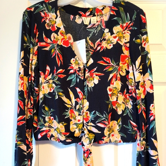 ROXY Floral Button Down and Tie Top - Small - NEW - Picture 1 of 2